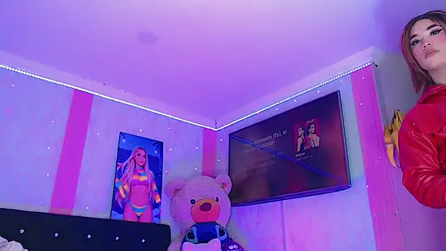 HeidiNikol stripchat live cam model