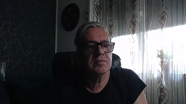 RobertStripX stripchat live cam model