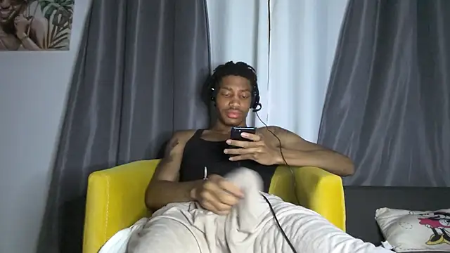 BlackBullTitus stripchat live cam model