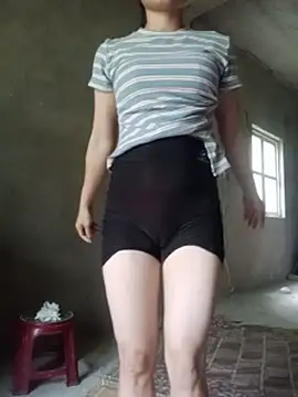 Lyly999999 stripchat live cam model