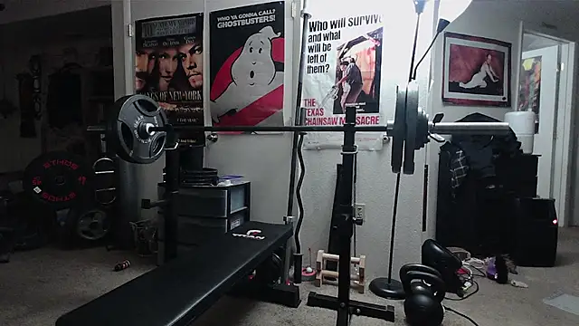 biggerisbetter12 stripchat live cam model