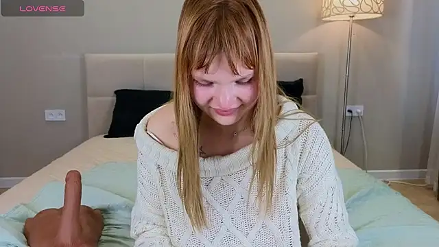 babyyullii stripchat live cam model