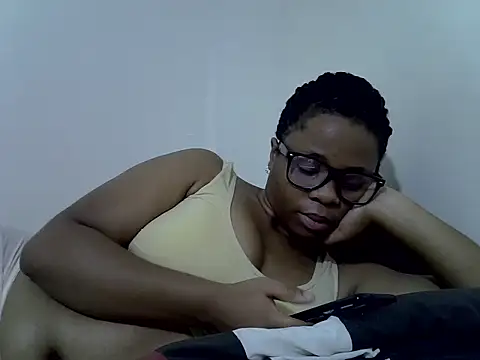 sawyer_ama stripchat live cam model
