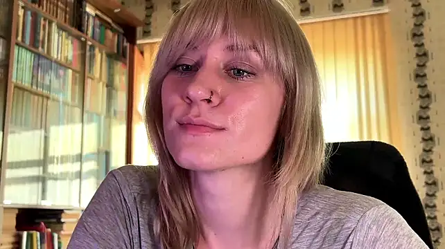 Retro_Marie stripchat live cam model