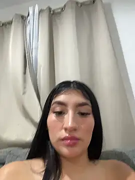 Sexyedith09 stripchat live cam model