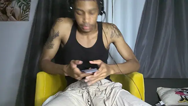 BlackBullTitus stripchat live cam model