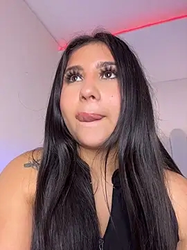 AvyMilton stripchat live cam model