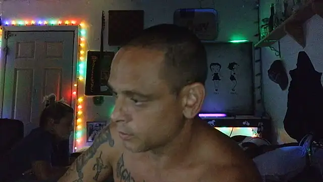 Buffshagswell stripchat live cam model