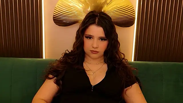 Pauline_Heaven stripchat live cam model