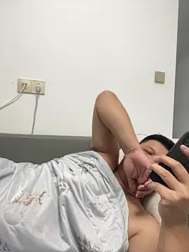 zhang1118 stripchat live cam model