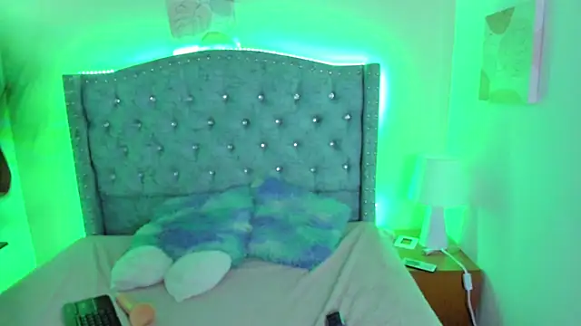 KelseaDream stripchat live cam model