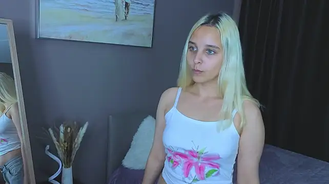 NenaBreiter stripchat live cam model