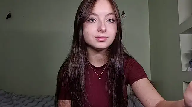 JoanieBelrose stripchat live cam model