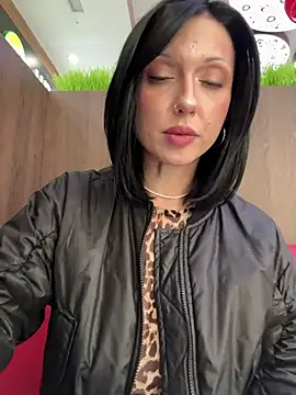 RoxySantaMonica stripchat live cam model