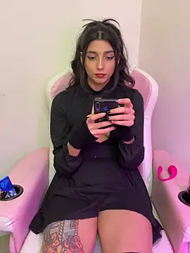 Felicia_smok3 stripchat live cam model