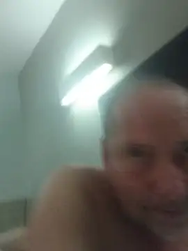 Mguy9812 stripchat live cam model