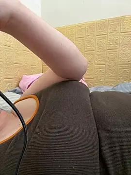 _Rossy2000_ stripchat live cam model