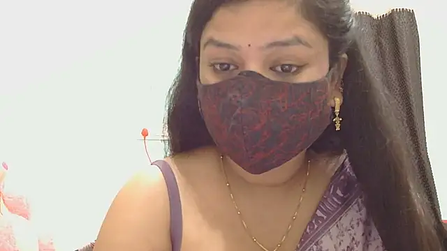 Ruhi_2080 stripchat live cam model