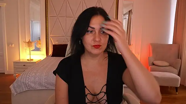 VelvetLuck stripchat live cam model