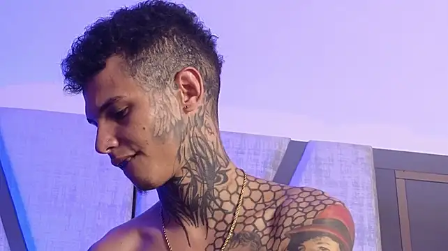 Paulo_527 stripchat live cam model