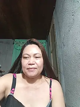hotpinay_45 stripchat live cam model