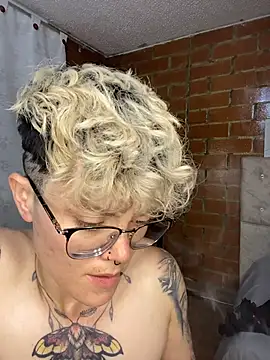 Megan-c stripchat live cam model