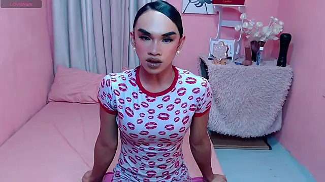 VivienneLuxe stripchat live cam model