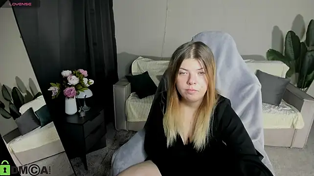 Stefania-sweet stripchat live cam model