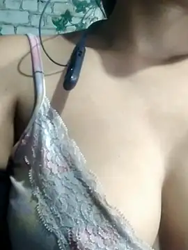 Jannatul7 stripchat live cam model
