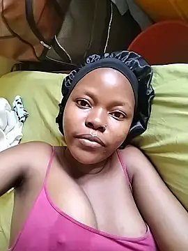 Shawriee stripchat live cam model
