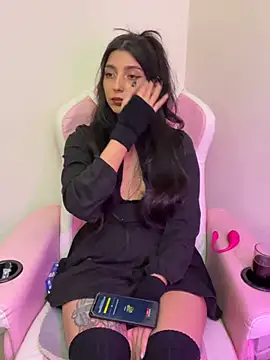 Felicia_smok3 stripchat live cam model