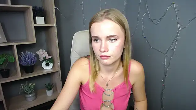 MargaritaKiss stripchat live cam model