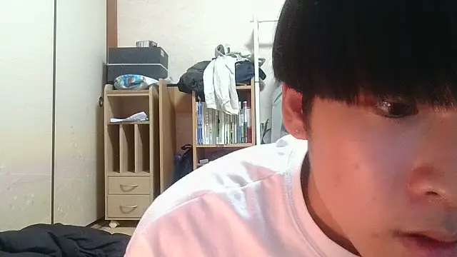 BASHIKO2006 stripchat live cam model