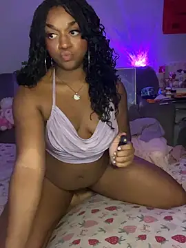 KimmyKiwi stripchat live cam model