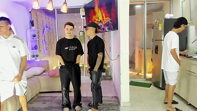 Houseofwarrios stripchat live cam model