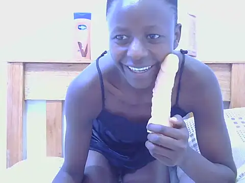 zuhura69 stripchat live cam model