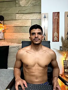 anddy_white stripchat live cam model
