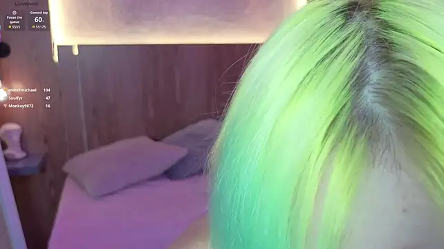Nora_Kresss stripchat live cam model