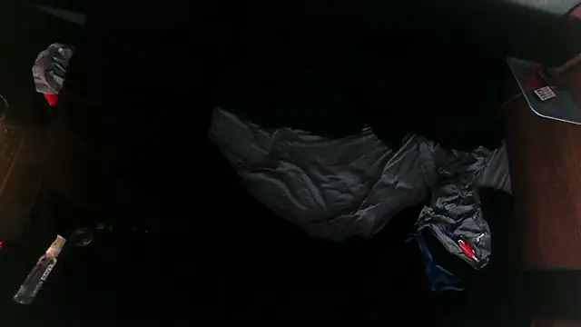 Papiwolff stripchat live cam model