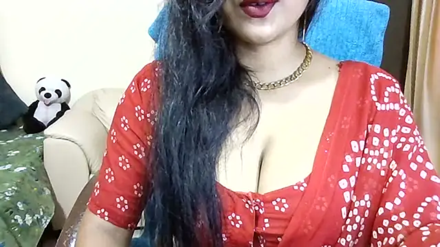Queenhimanshi stripchat live cam model