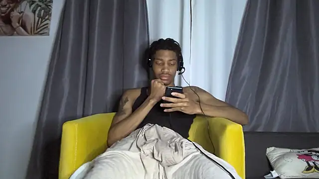 BlackBullTitus stripchat live cam model