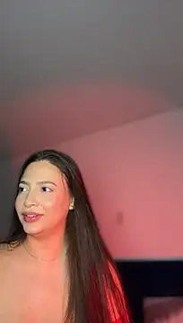 NathRossi stripchat live cam model