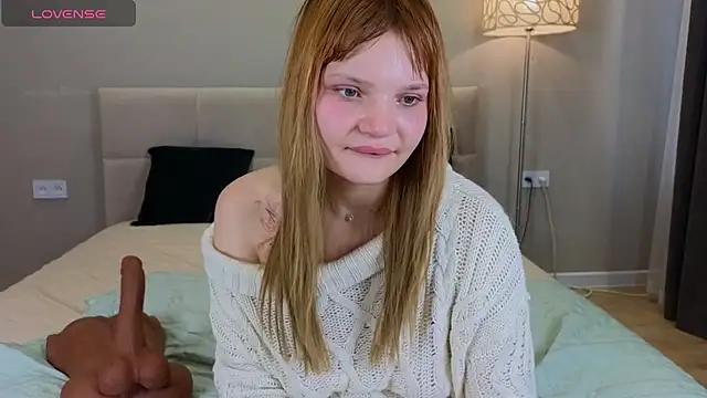 babyyullii stripchat live cam model