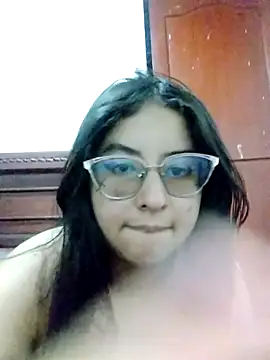kitty_valer stripchat live cam model