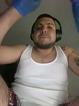 GusanoDelicioso stripchat live cam model