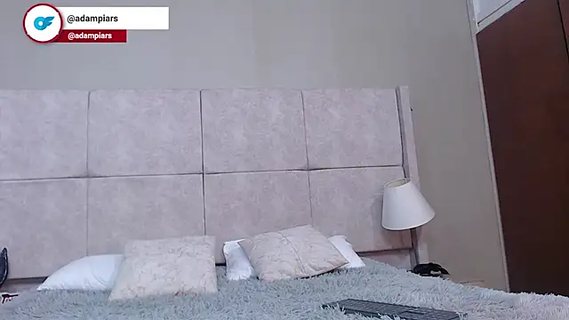 adam_piarse01 stripchat live cam model