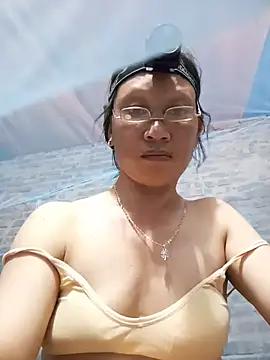 Heli_pusy stripchat live cam model
