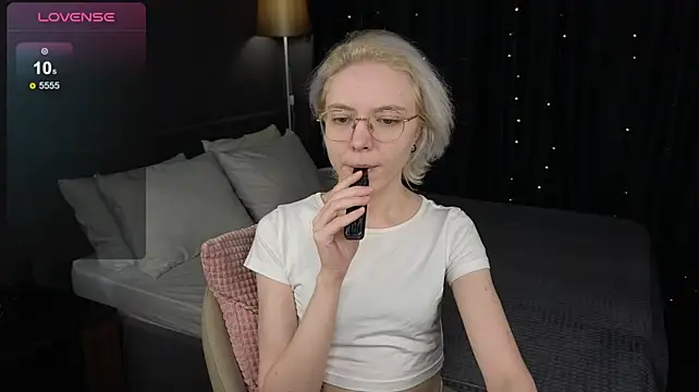 HottoKori stripchat live cam model