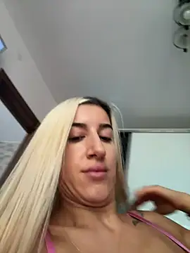 CarlaDesire stripchat live cam model
