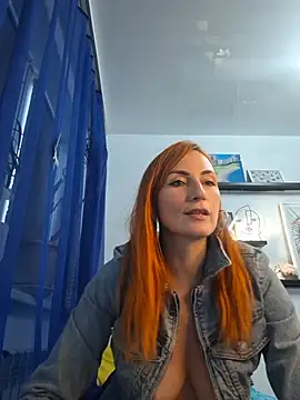 HelenWildCat stripchat live cam model